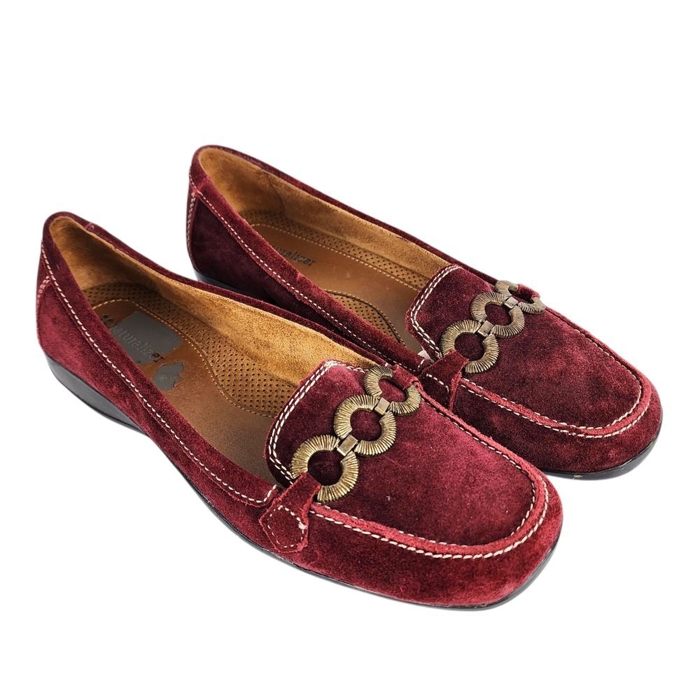 Naturalizer Women's Burgundy Suede Loafers